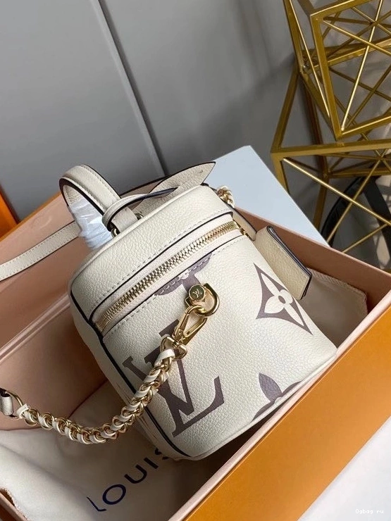 LOUIS PM VANITY VUITTON 0809